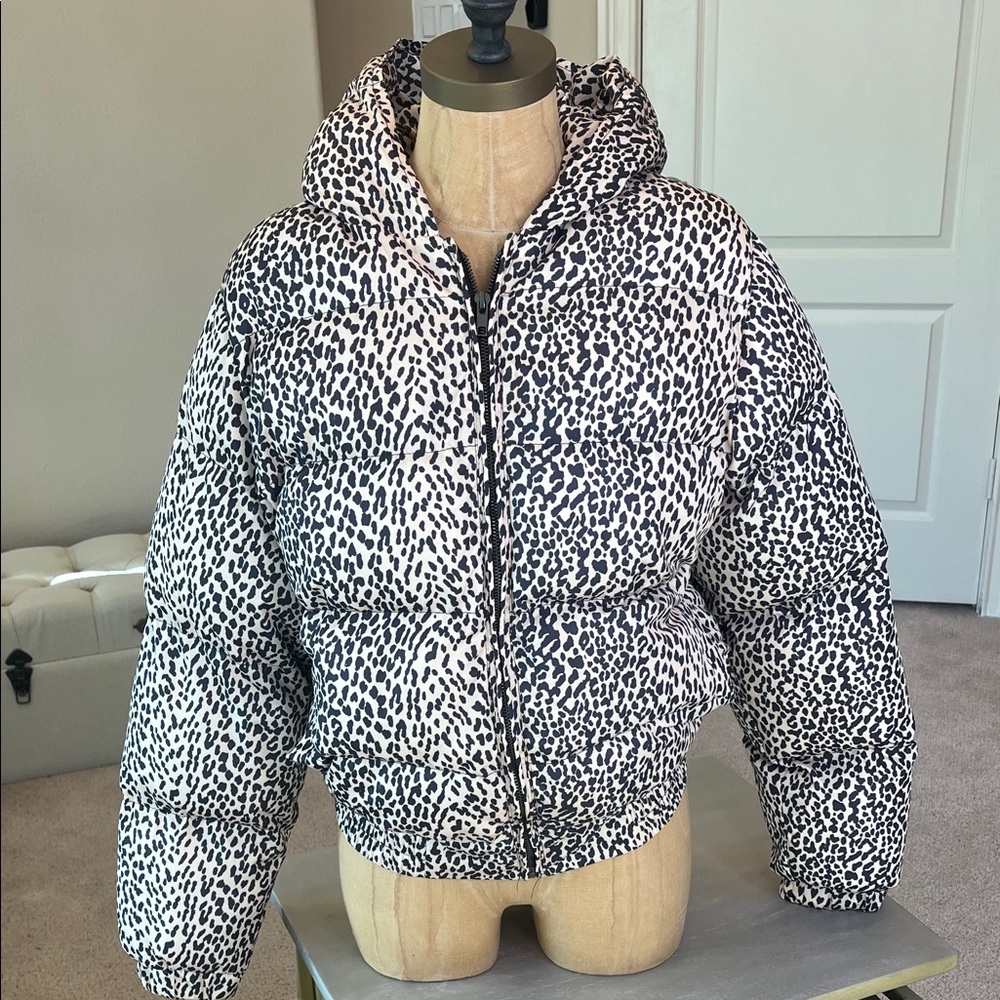 Adika Leopard Puffer Jacket 🐆- Small